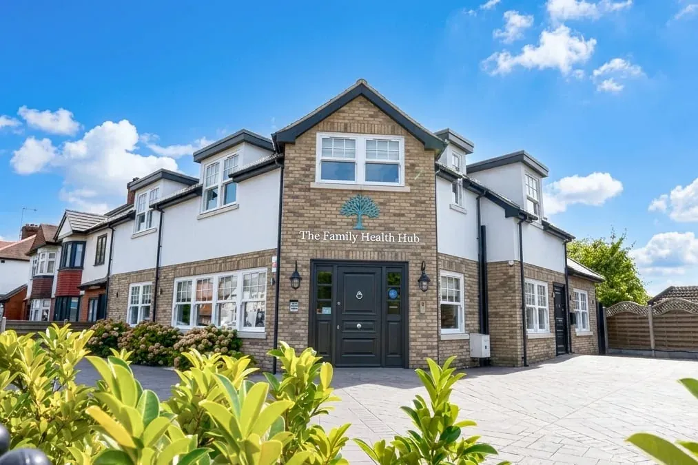 Spine Plus Wellness Hub physiotherapy clinic exterior, Gidea Park, Romford